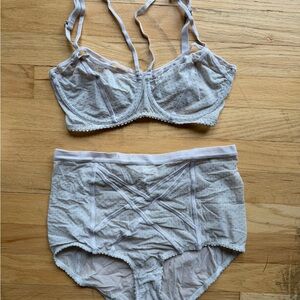 Lonely Lingerie - Moon Grey Bra & Panties